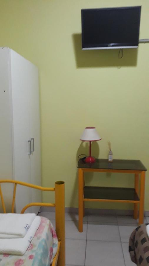 Hostel Puerta De Hierro Villa Alsina 외부 사진
