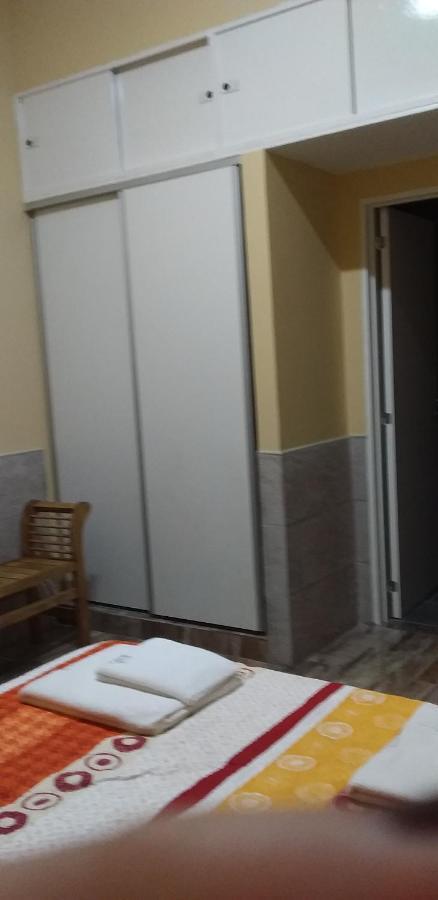 Hostel Puerta De Hierro Villa Alsina 외부 사진